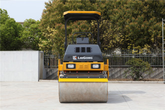 柳工6032E（双驱单振）轻型压路机