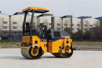 柳工6032E（双驱单振）轻型压路机
